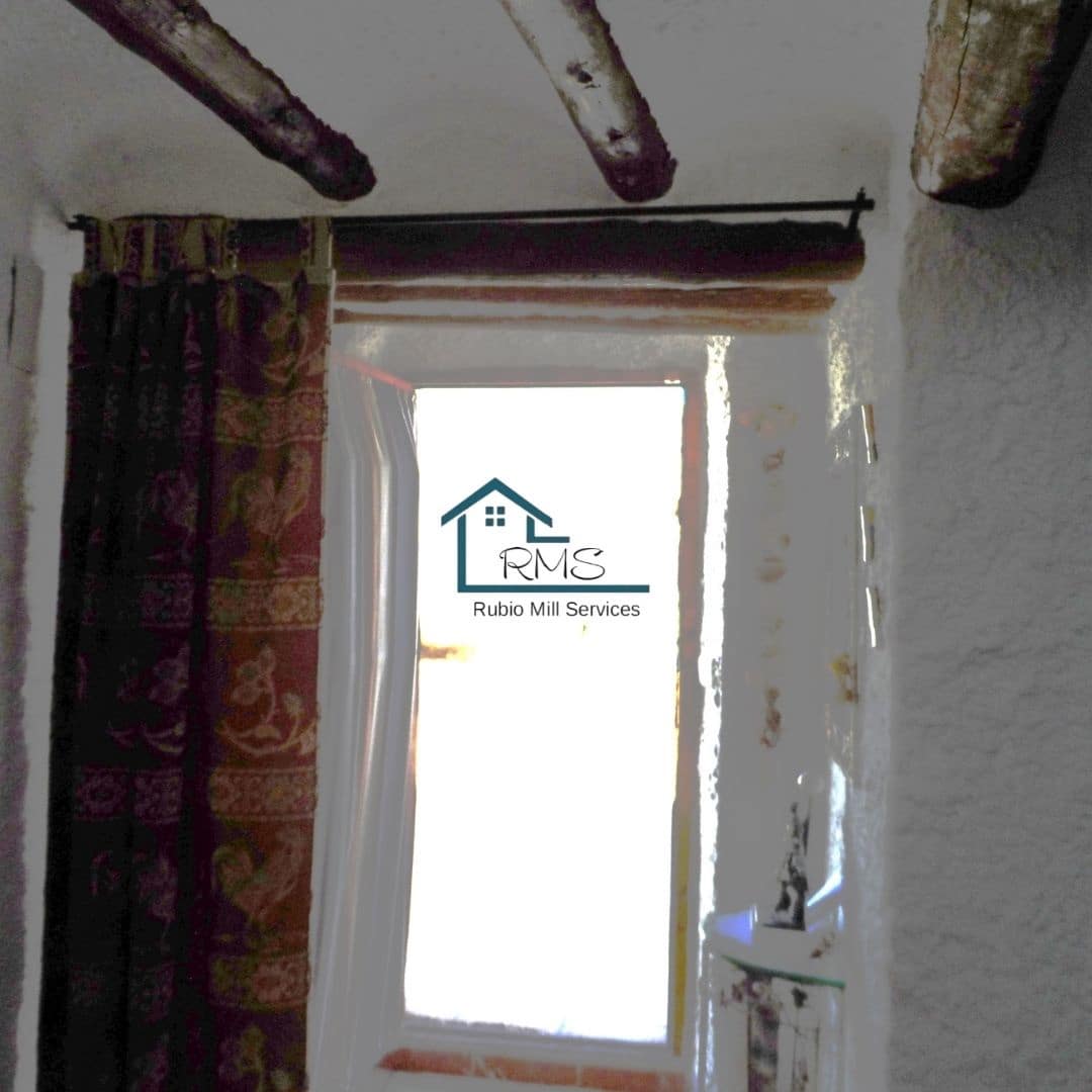 4 soveværelse Hulehus til salg i Galera med garage - € 130.000 (Ref: 8604056)