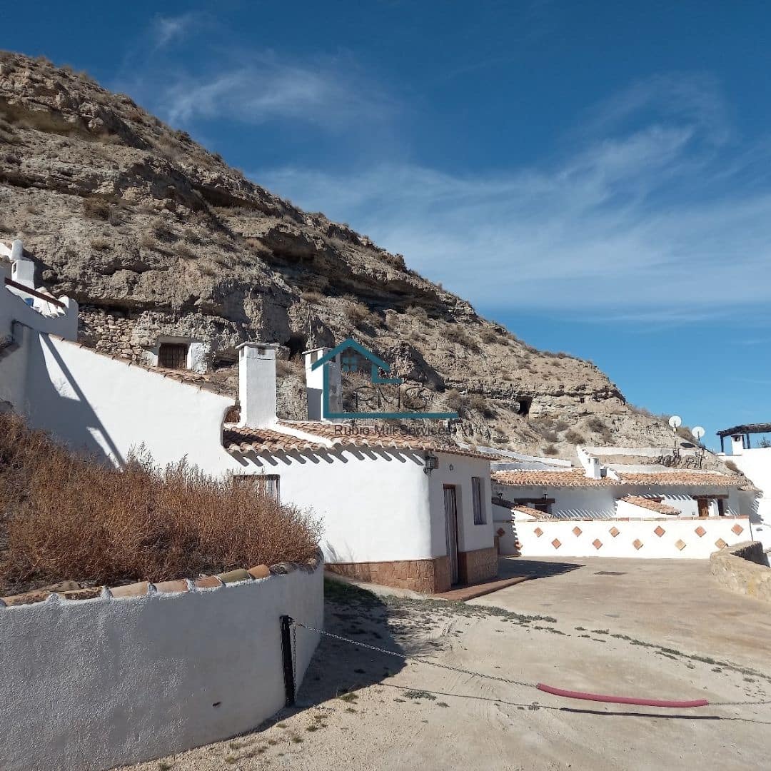 4 soveværelse Hulehus til salg i Galera med garage - € 130.000 (Ref: 8604056)