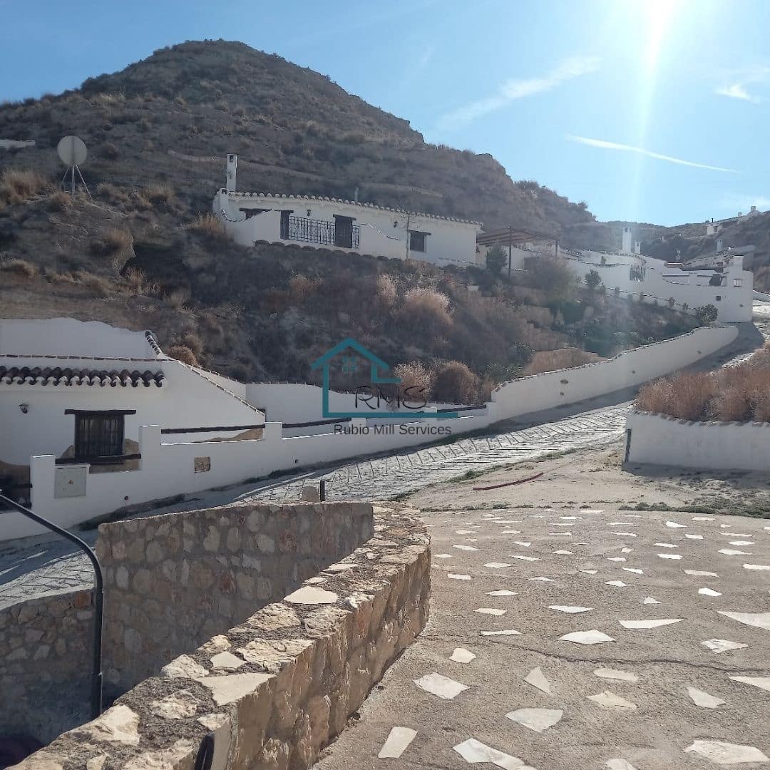 4 soveværelse Hulehus til salg i Galera med garage - € 130.000 (Ref: 8604056)