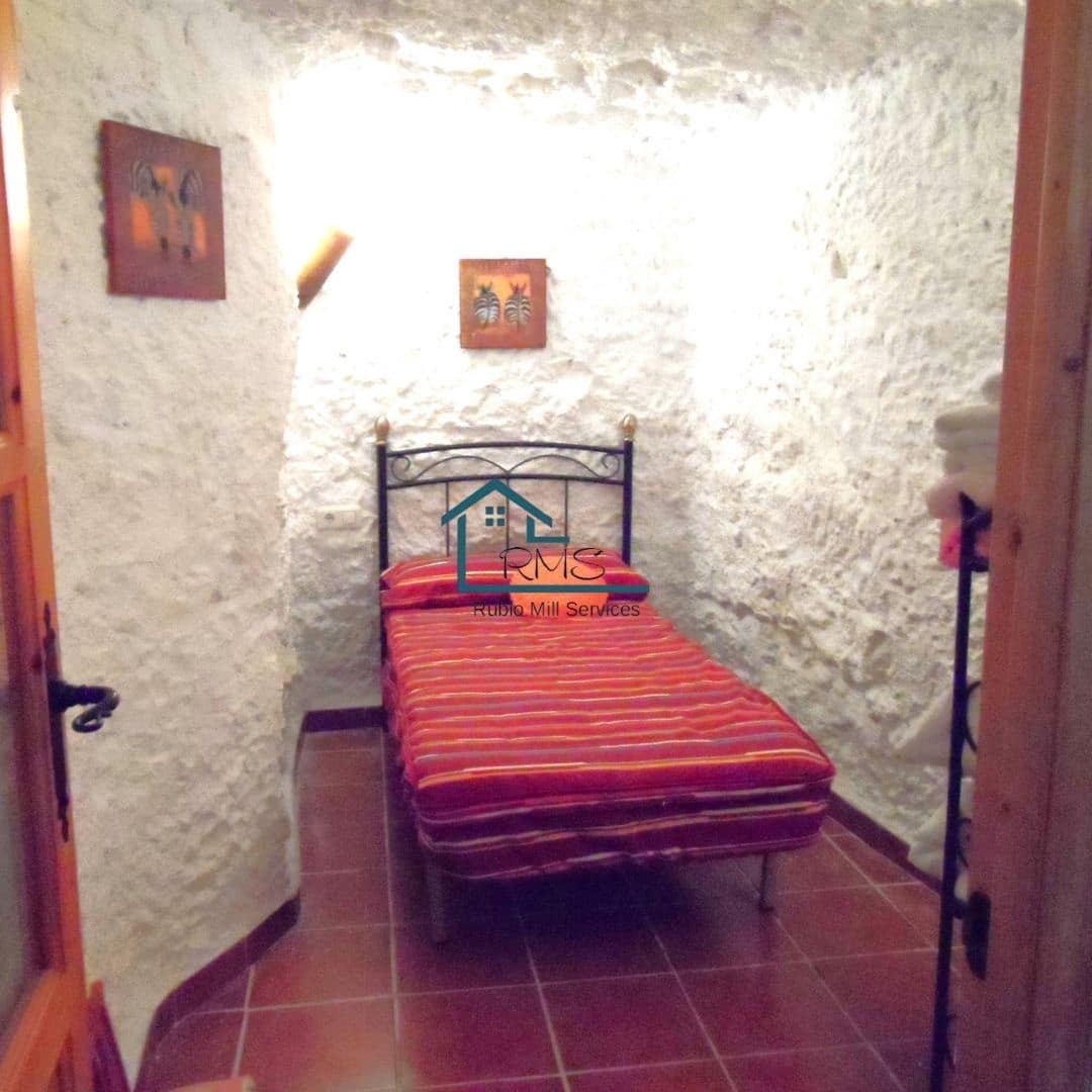 4 soveværelse Hulehus til salg i Galera med garage - € 130.000 (Ref: 8604056)