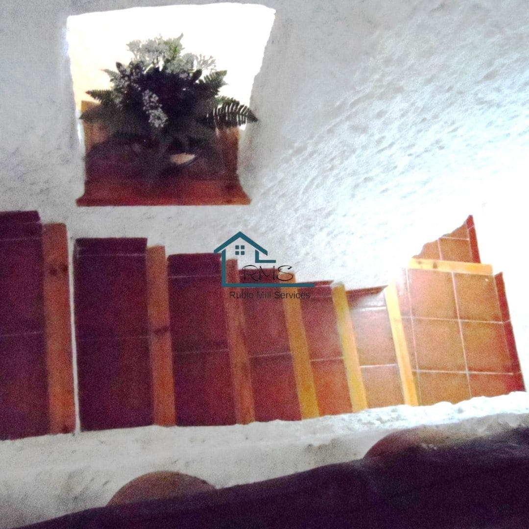 4 soveværelse Hulehus til salg i Galera med garage - € 130.000 (Ref: 8604056)