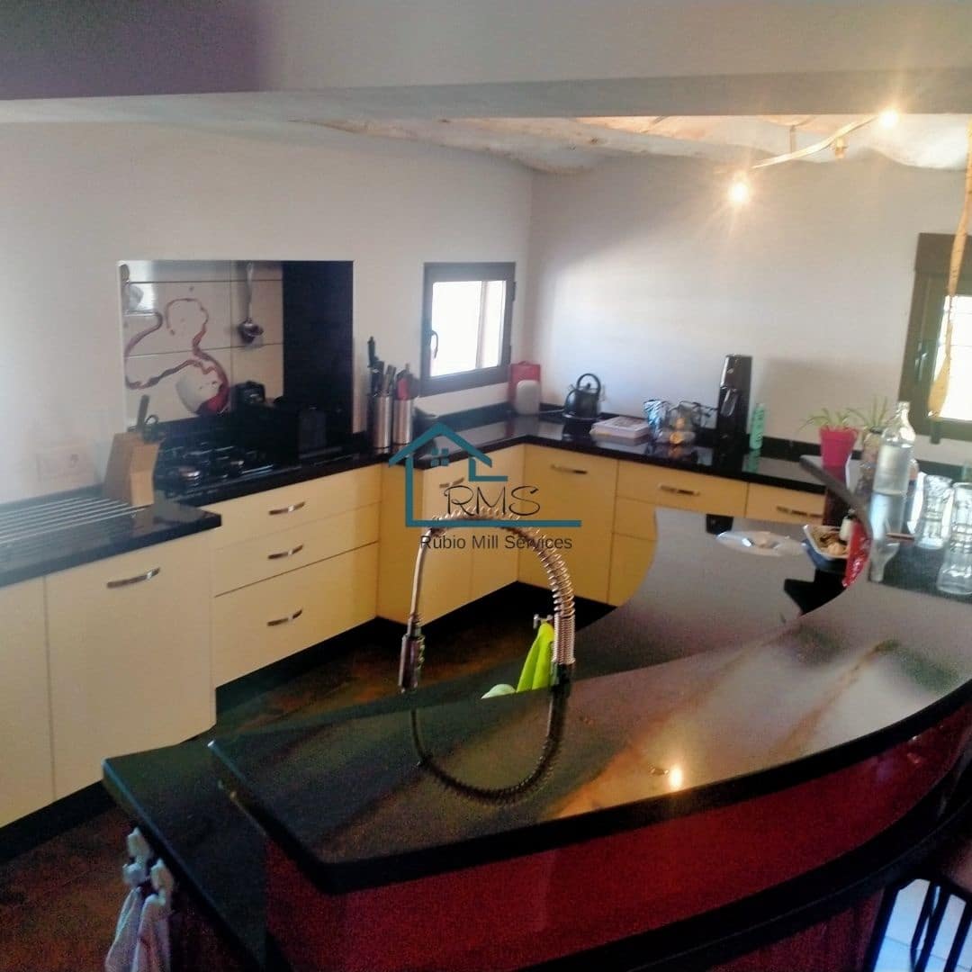 4 soveværelse Finca/Landehus til salg i Velez-Blanco med garage - € 475.000 (Ref: 8604064)