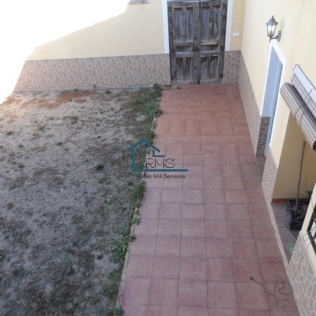 4 soveværelse Finca/Landehus til salg i Velez-Rubio med garage - € 129.900 (Ref: 8604080)