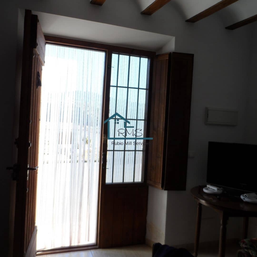 4 soveværelse Finca/Landehus til salg i Velez-Rubio med garage - € 129.900 (Ref: 8604080)