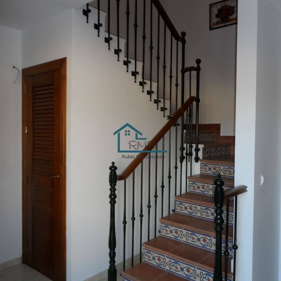 4 soveværelse Finca/Landehus til salg i Velez-Rubio med garage - € 129.900 (Ref: 8604080)