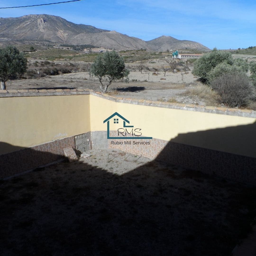 4 soveværelse Finca/Landehus til salg i Velez-Rubio med garage - € 129.900 (Ref: 8604080)