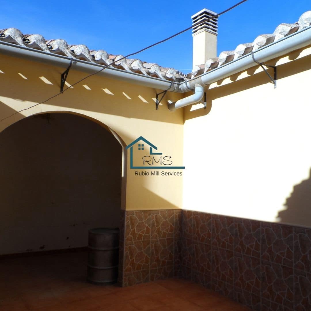 4 soveværelse Finca/Landehus til salg i Velez-Rubio med garage - € 129.900 (Ref: 8604080)