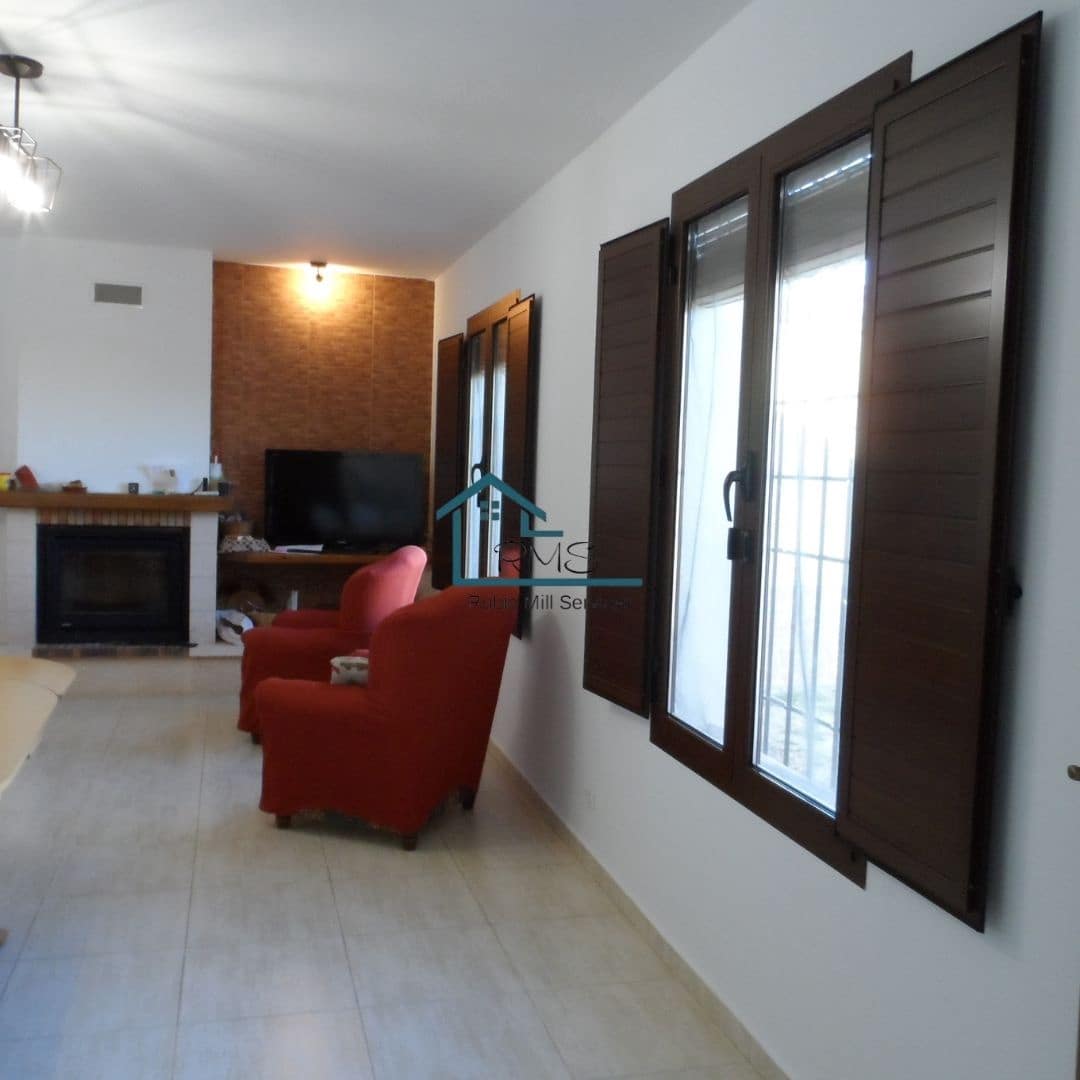 4 soveværelse Finca/Landehus til salg i Velez-Rubio med garage - € 129.900 (Ref: 8604080)