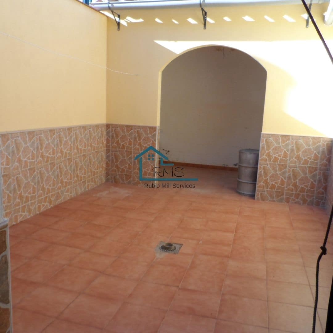 4 soveværelse Finca/Landehus til salg i Velez-Rubio med garage - € 129.900 (Ref: 8604080)