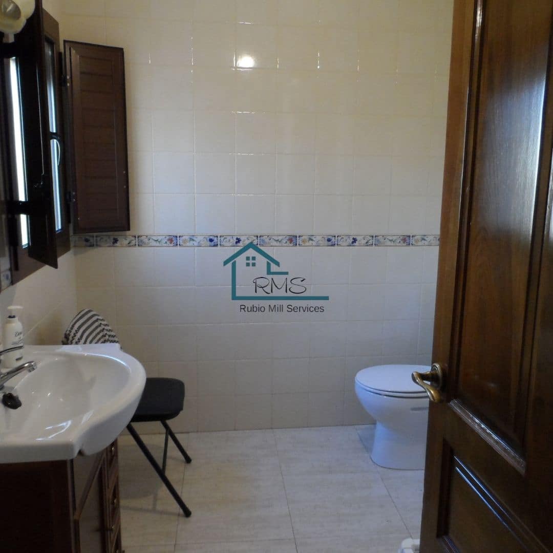 4 soveværelse Finca/Landehus til salg i Velez-Rubio med garage - € 129.900 (Ref: 8604080)