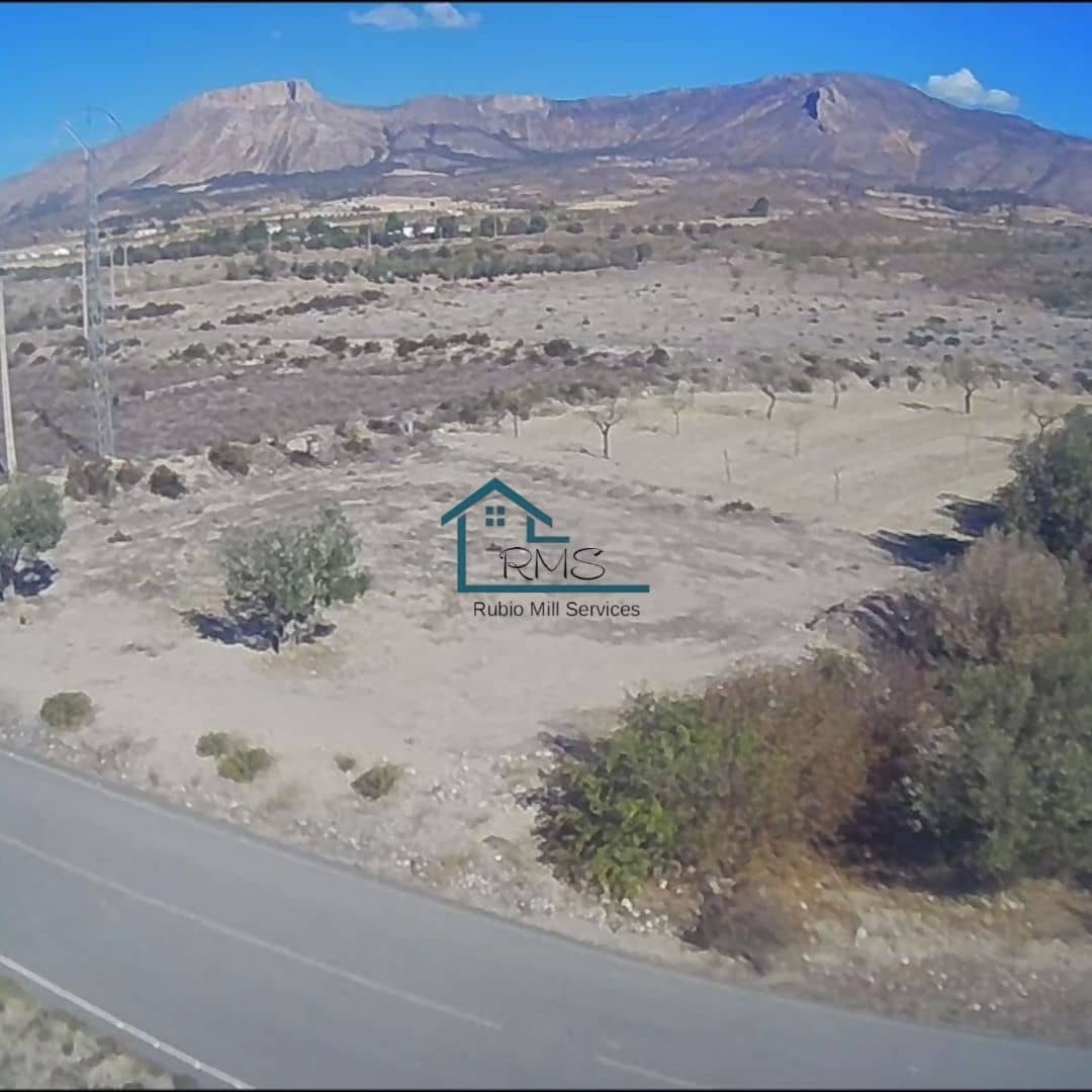 4 soveværelse Finca/Landehus til salg i Velez-Rubio med garage - € 129.900 (Ref: 8604080)