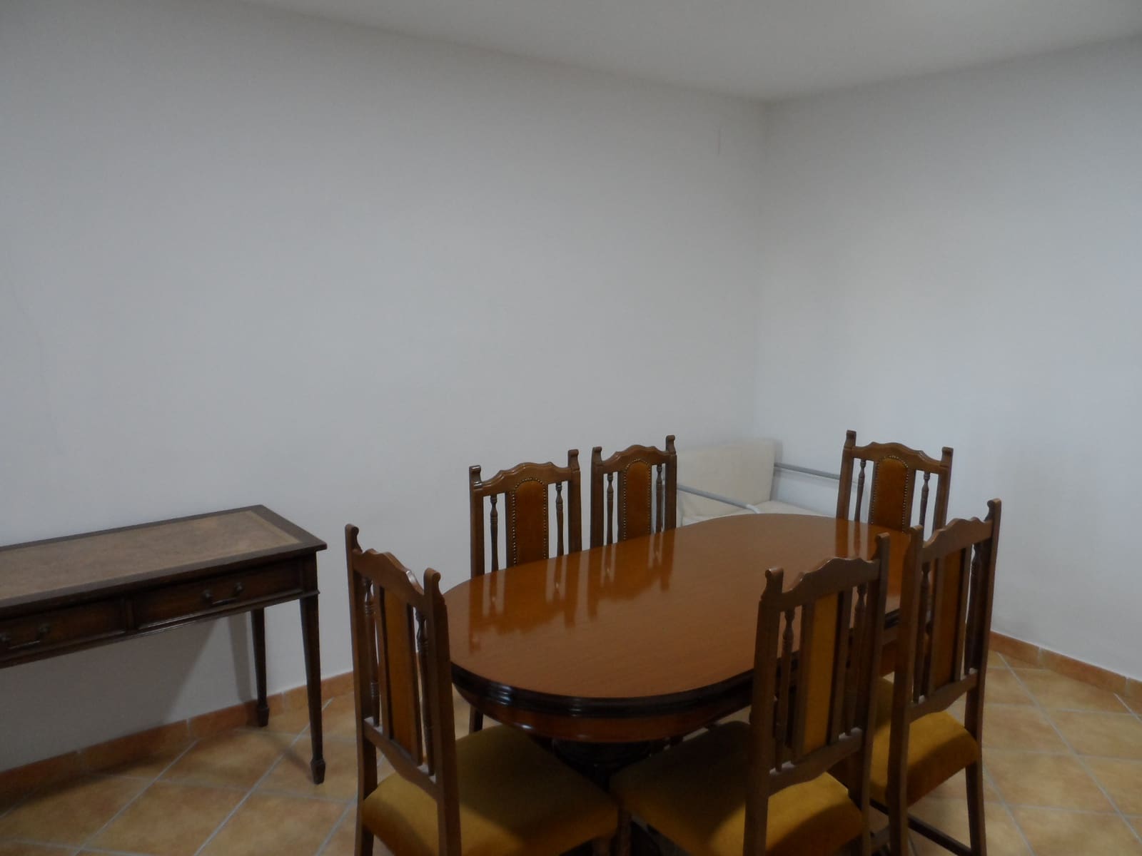 9 soveværelse Lejlighed til salg i Zujar - € 199.950 (Ref: 8627608)