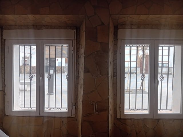 9 sypialnia Apartament na sprzedaż w Zújar - 199 950 € (Ref: 8627608)