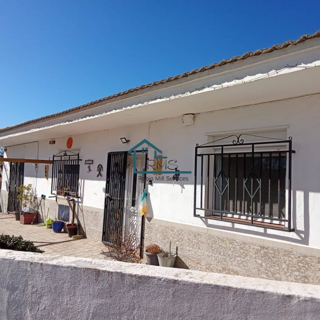 3 soveværelse Villa til salg i Seron med garage - € 99.000 (Ref: 8764616)