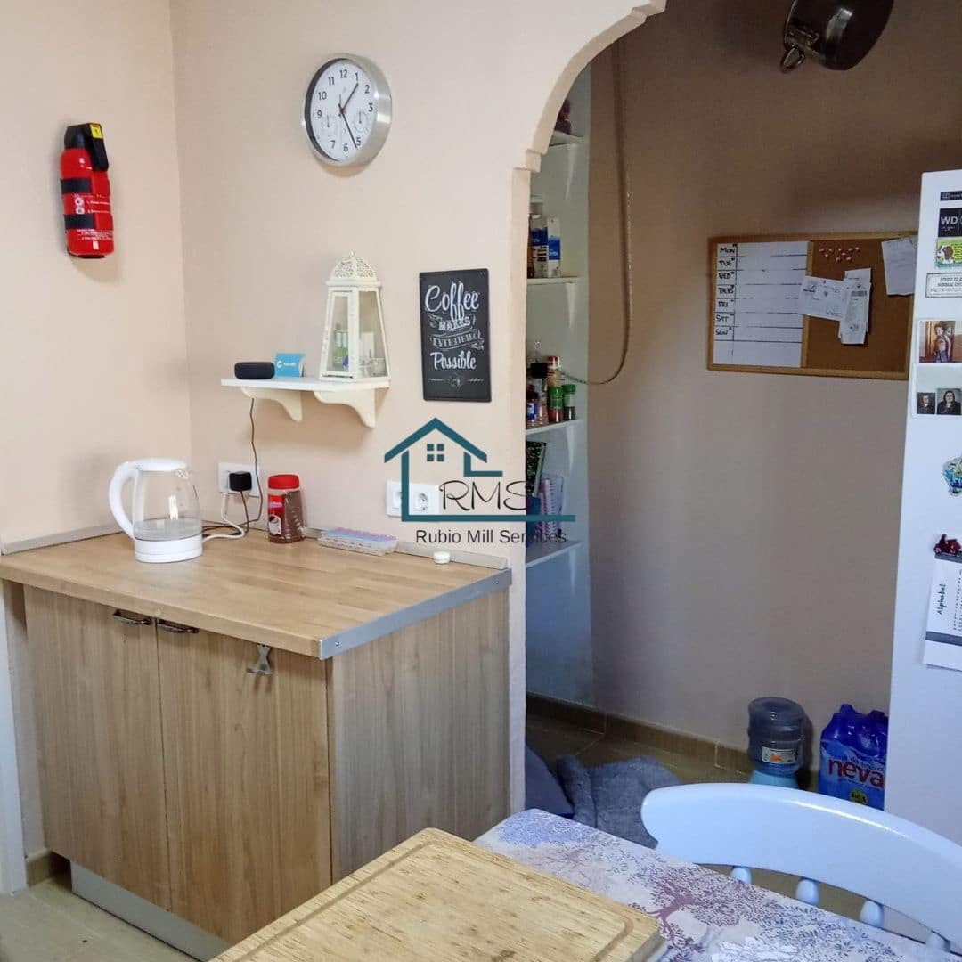 3 soveværelse Villa til salg i Seron med garage - € 99.000 (Ref: 8764616)