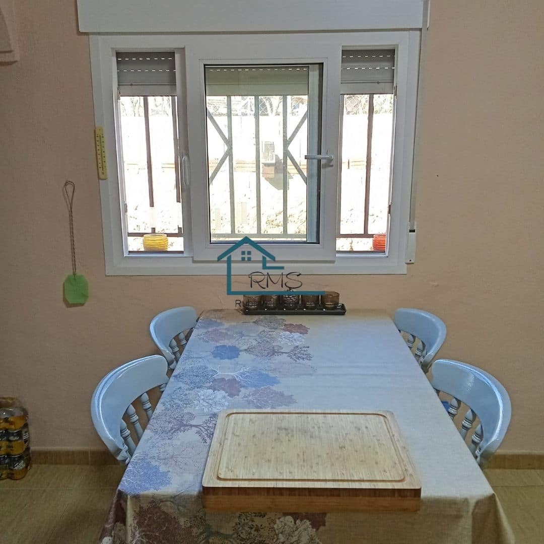 3 soveværelse Villa til salg i Seron med garage - € 99.000 (Ref: 8764616)