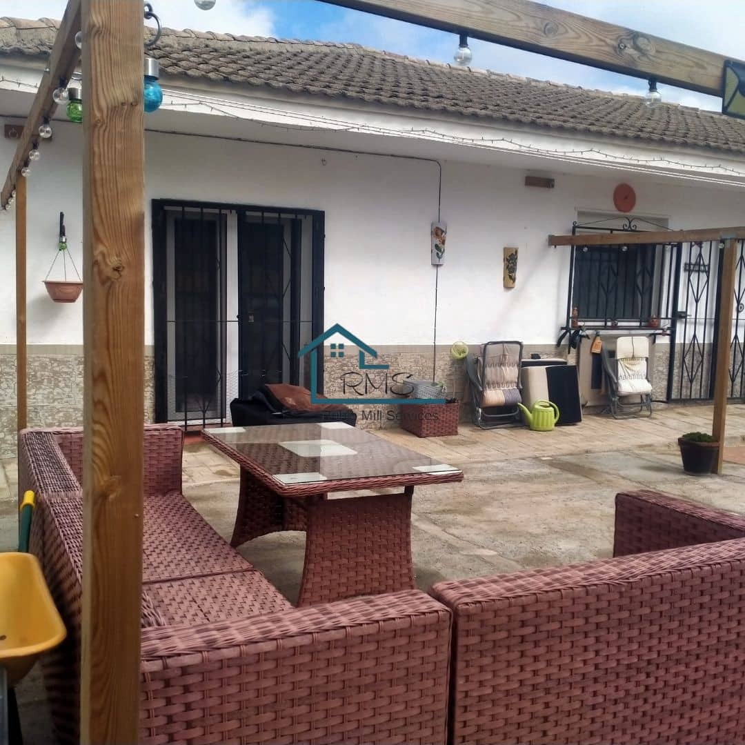 3 soveværelse Villa til salg i Seron med garage - € 99.000 (Ref: 8764616)