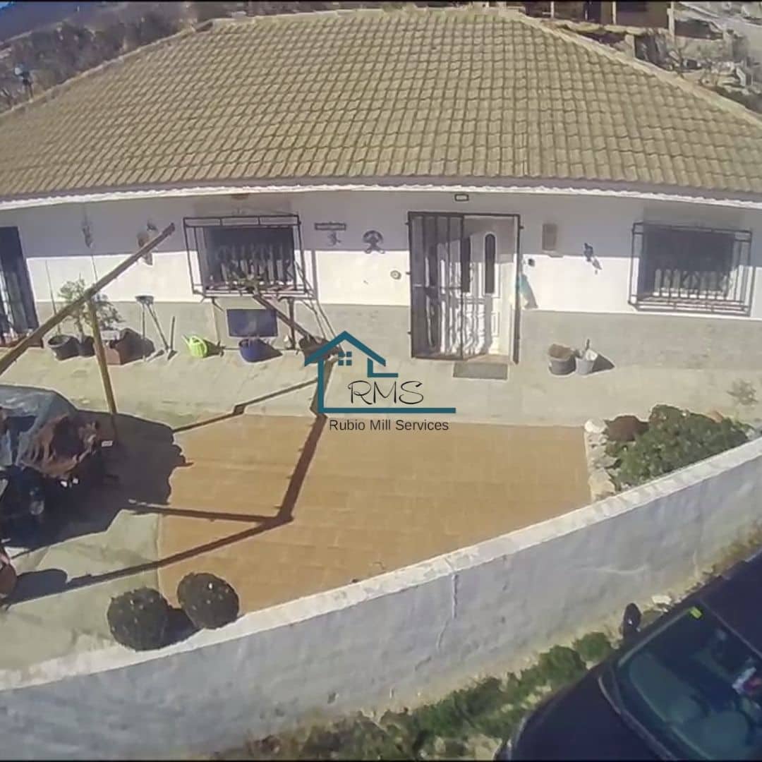 3 soveværelse Villa til salg i Seron med garage - € 99.000 (Ref: 8764616)