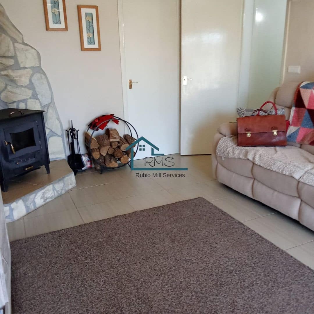 3 soveværelse Villa til salg i Seron med garage - € 99.000 (Ref: 8764616)