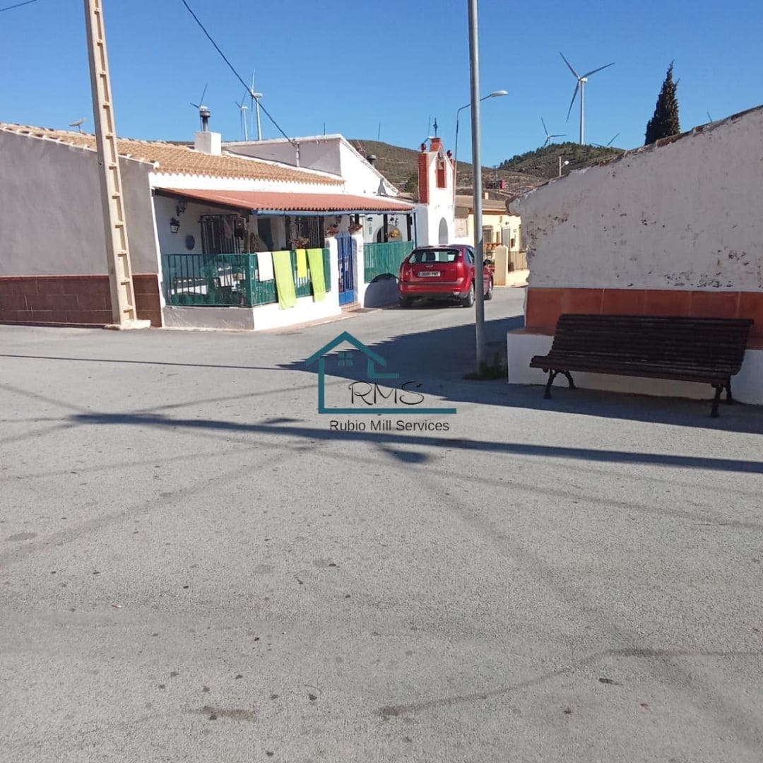 3 soveværelse Villa til salg i Seron med garage - € 99.000 (Ref: 8764616)