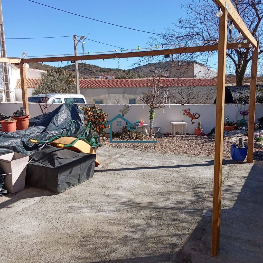 3 soveværelse Villa til salg i Seron med garage - € 99.000 (Ref: 8764616)