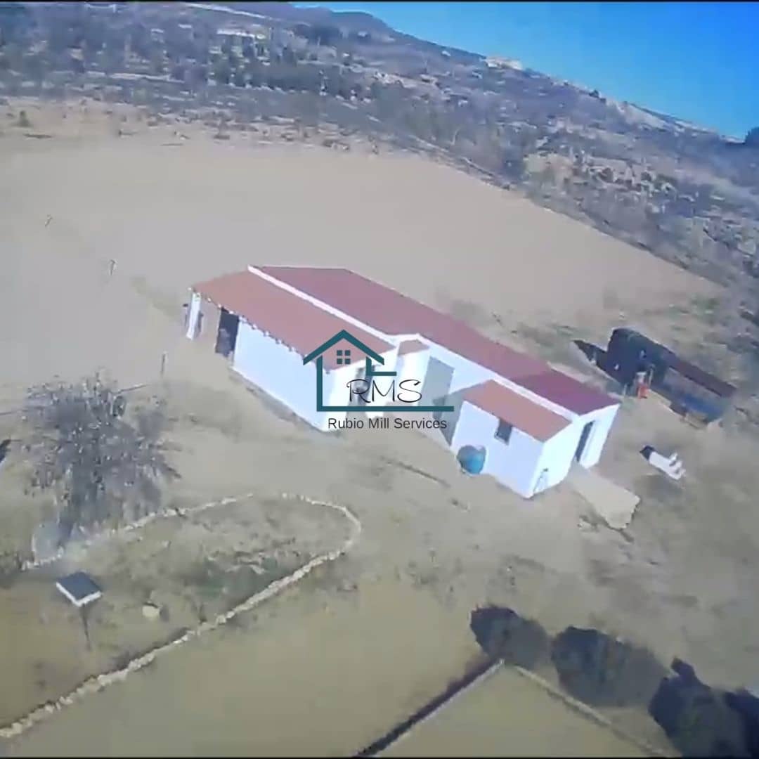 4 soveværelse Villa til salg i Seron med swimmingpool garage - € 374.995 (Ref: 8800545)