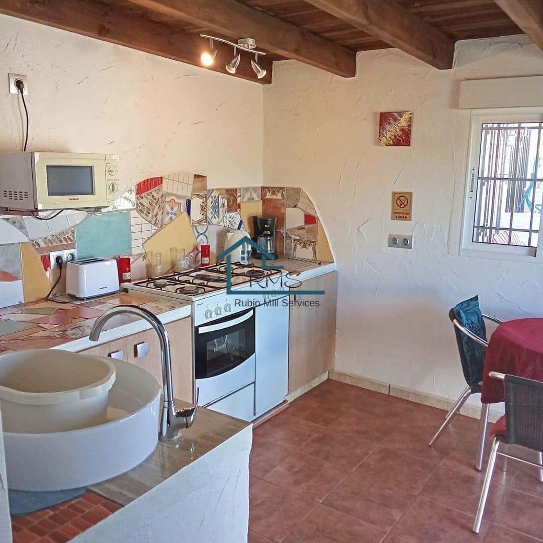 4 soveværelse Villa til salg i Seron med swimmingpool garage - € 374.995 (Ref: 8800545)