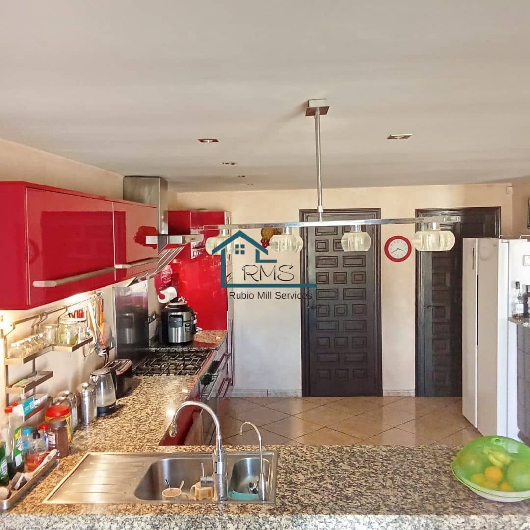 4 soveværelse Villa til salg i Seron med swimmingpool garage - € 374.995 (Ref: 8800545)