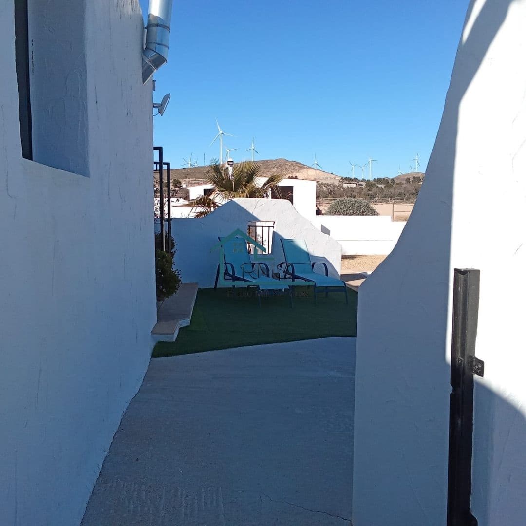 4 soveværelse Villa til salg i Seron med swimmingpool garage - € 374.995 (Ref: 8800545)