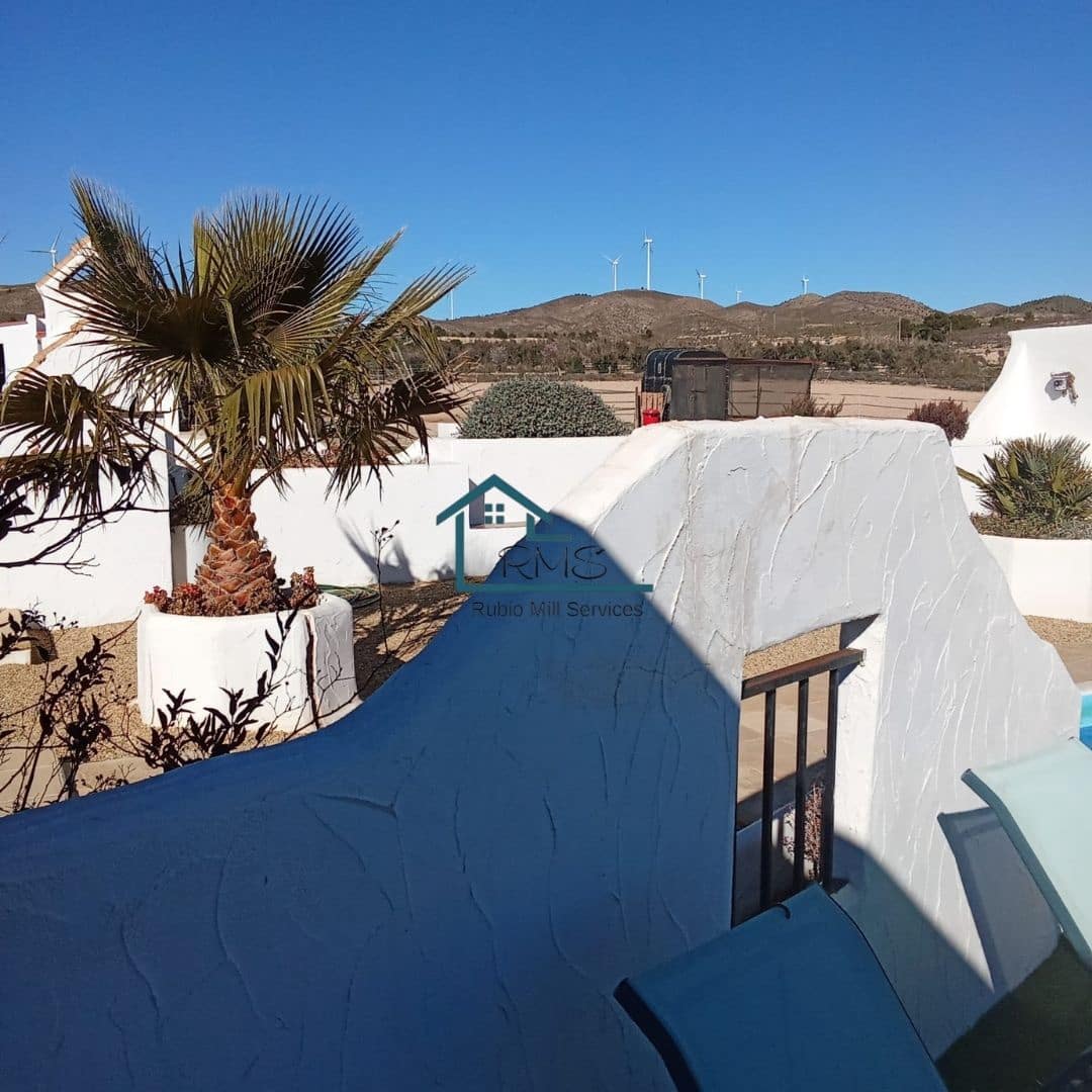 4 soveværelse Villa til salg i Seron med swimmingpool garage - € 374.995 (Ref: 8800545)