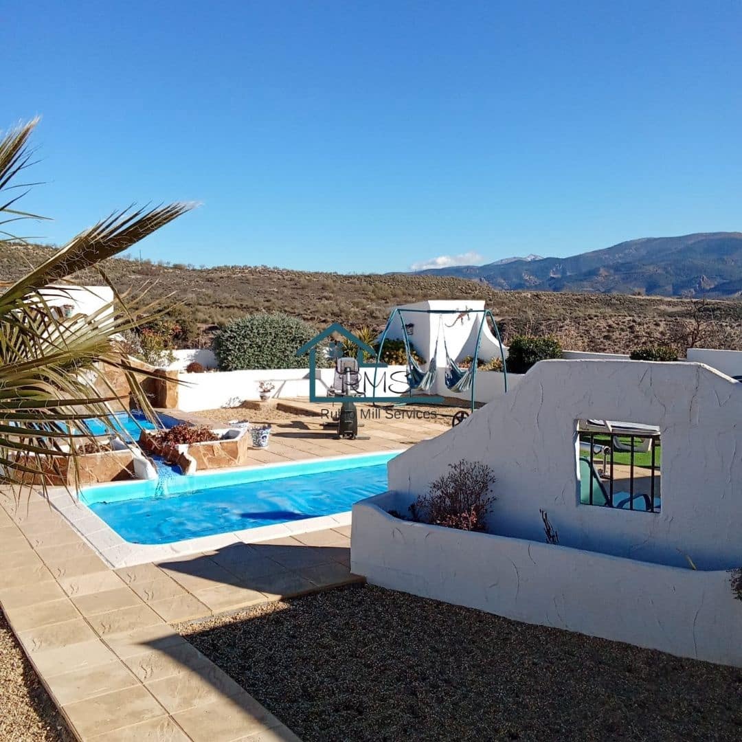 4 soveværelse Villa til salg i Seron med swimmingpool garage - € 374.995 (Ref: 8800545)