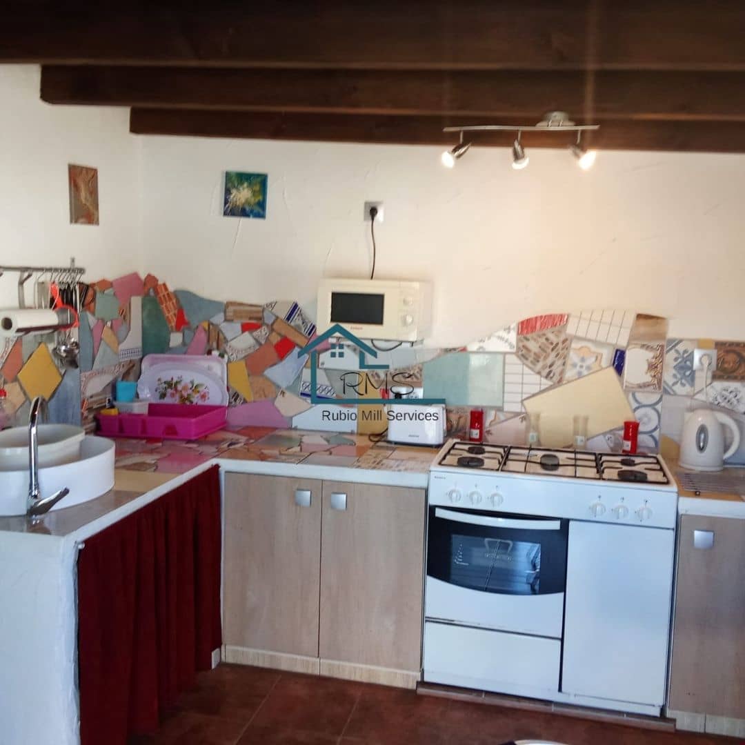 4 soveværelse Villa til salg i Seron med swimmingpool garage - € 374.995 (Ref: 8800545)