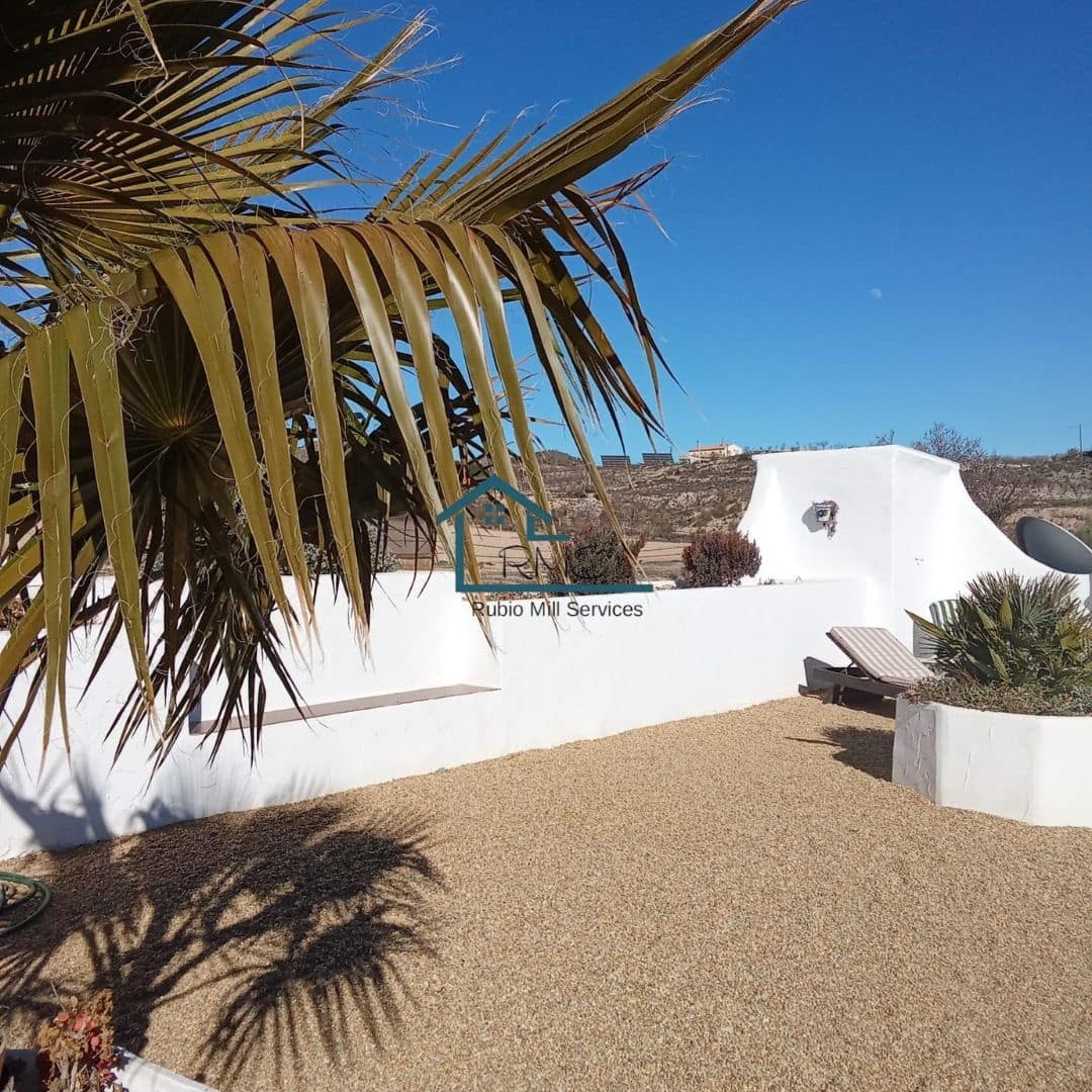 4 soveværelse Villa til salg i Seron med swimmingpool garage - € 374.995 (Ref: 8800545)