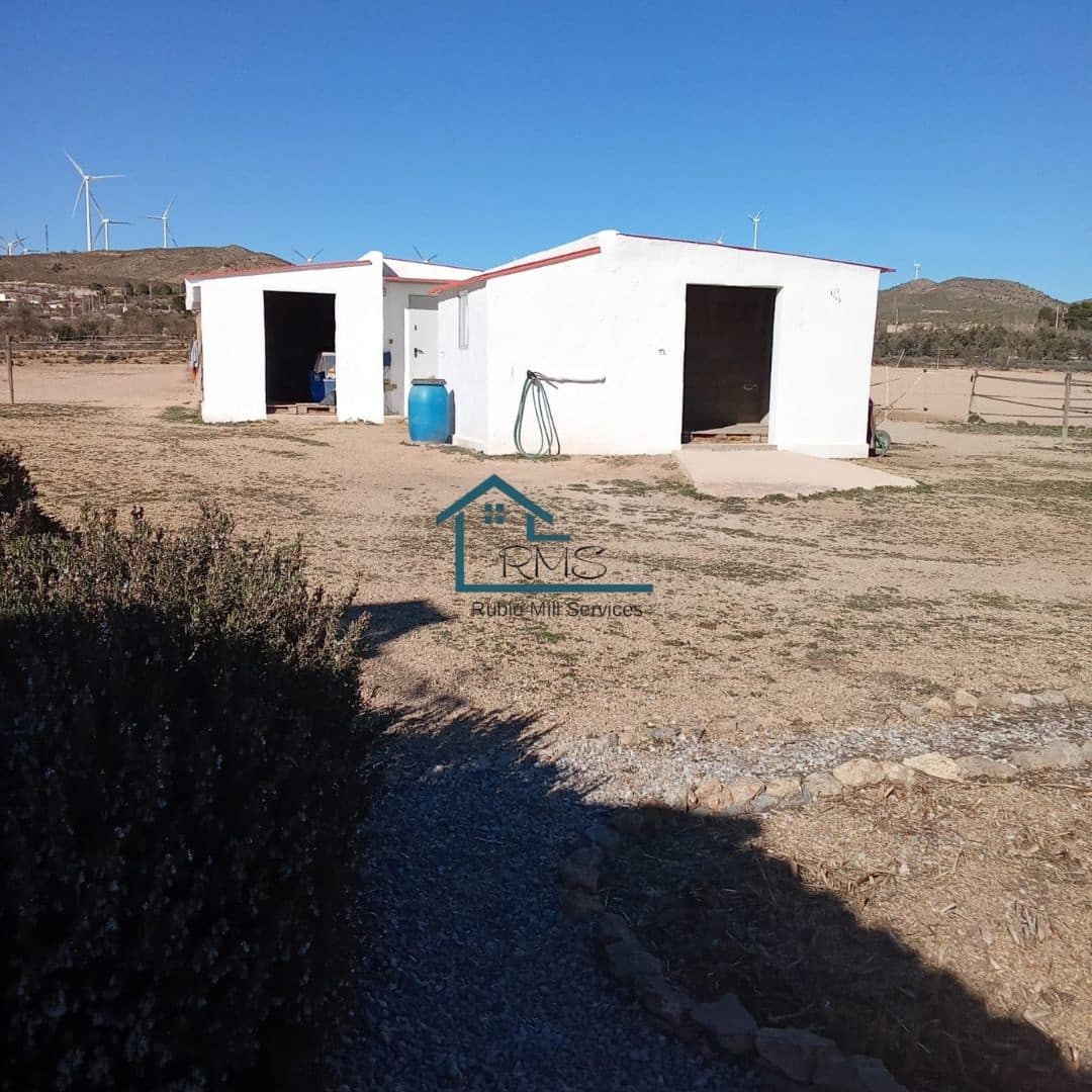 4 soveværelse Villa til salg i Seron med swimmingpool garage - € 374.995 (Ref: 8800545)