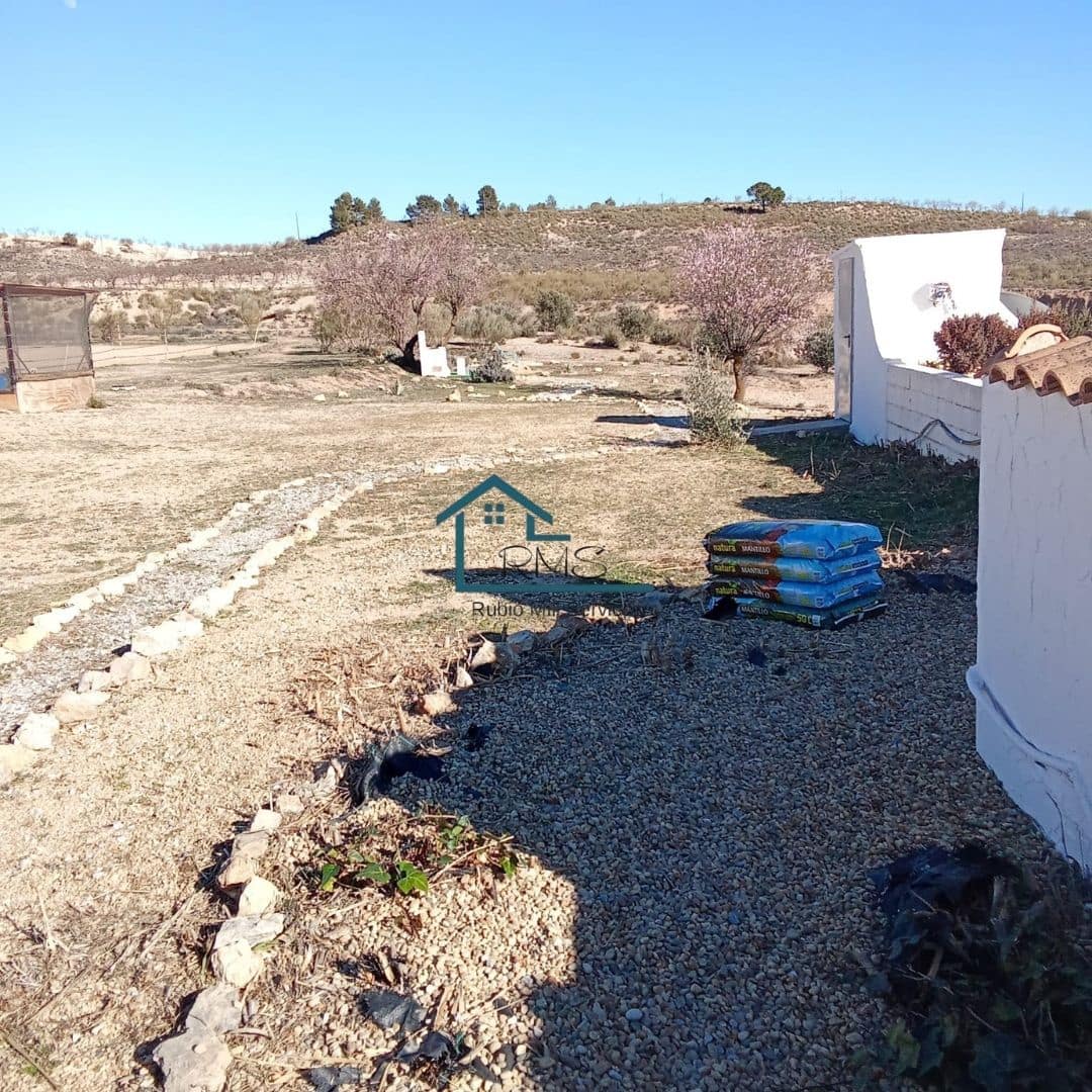 4 soveværelse Villa til salg i Seron med swimmingpool garage - € 374.995 (Ref: 8800545)