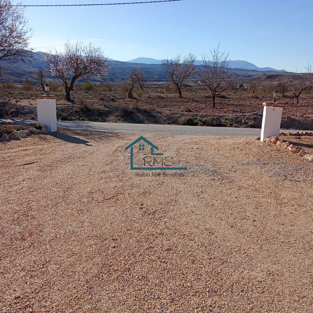 4 soveværelse Villa til salg i Seron med swimmingpool garage - € 374.995 (Ref: 8800545)