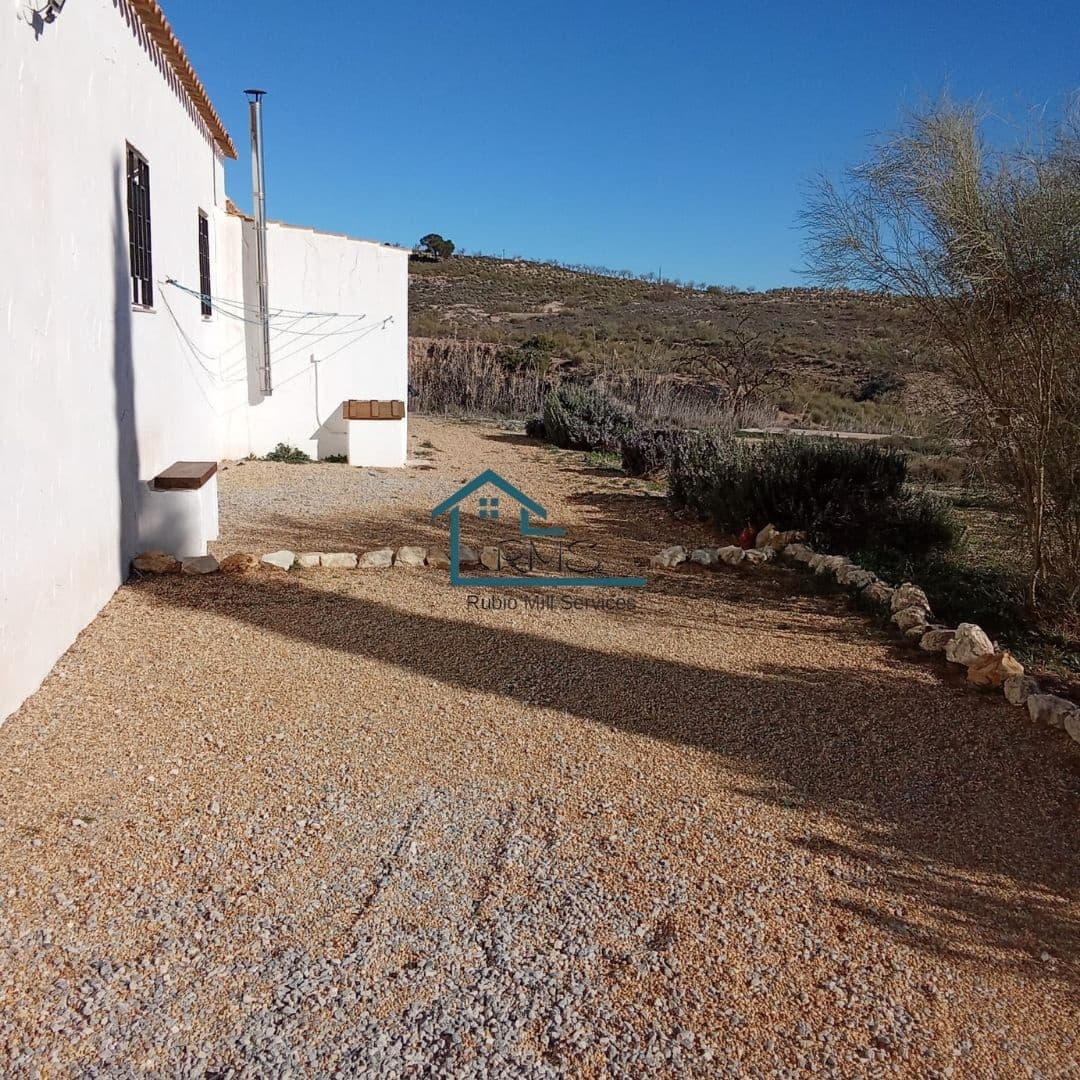 4 soveværelse Villa til salg i Seron med swimmingpool garage - € 374.995 (Ref: 8800545)