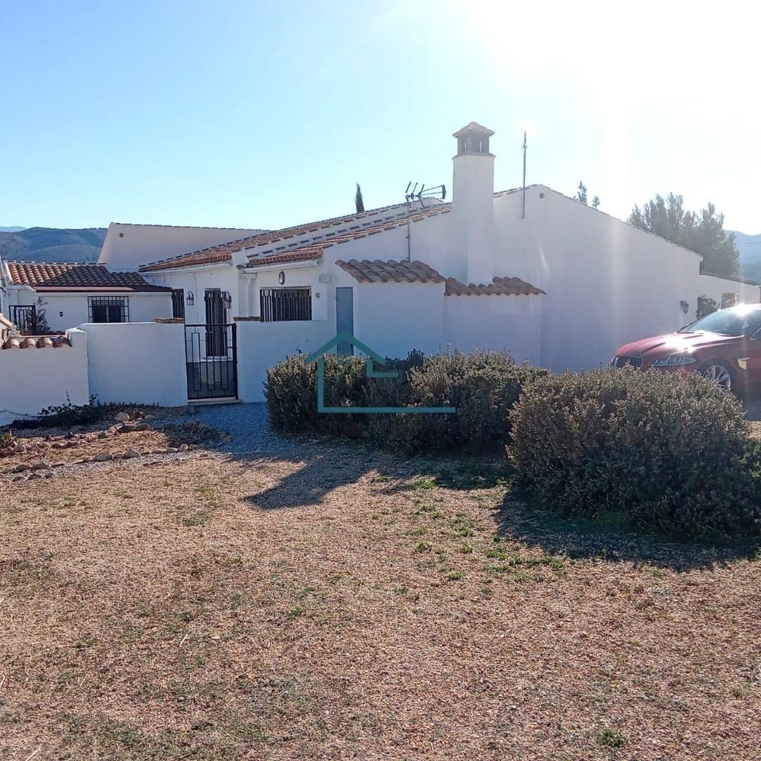 4 soveværelse Villa til salg i Seron med swimmingpool garage - € 374.995 (Ref: 8800545)