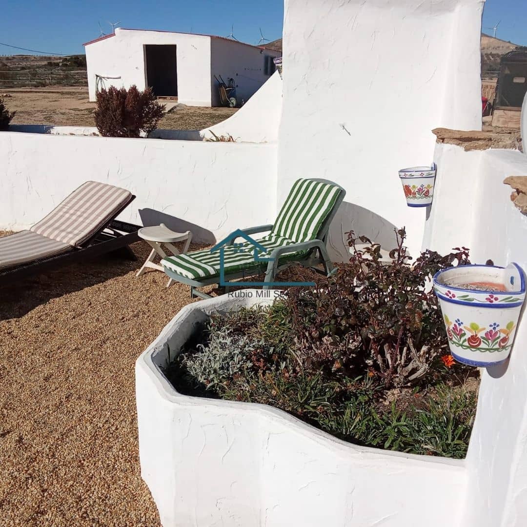 4 soveværelse Villa til salg i Seron med swimmingpool garage - € 374.995 (Ref: 8800545)