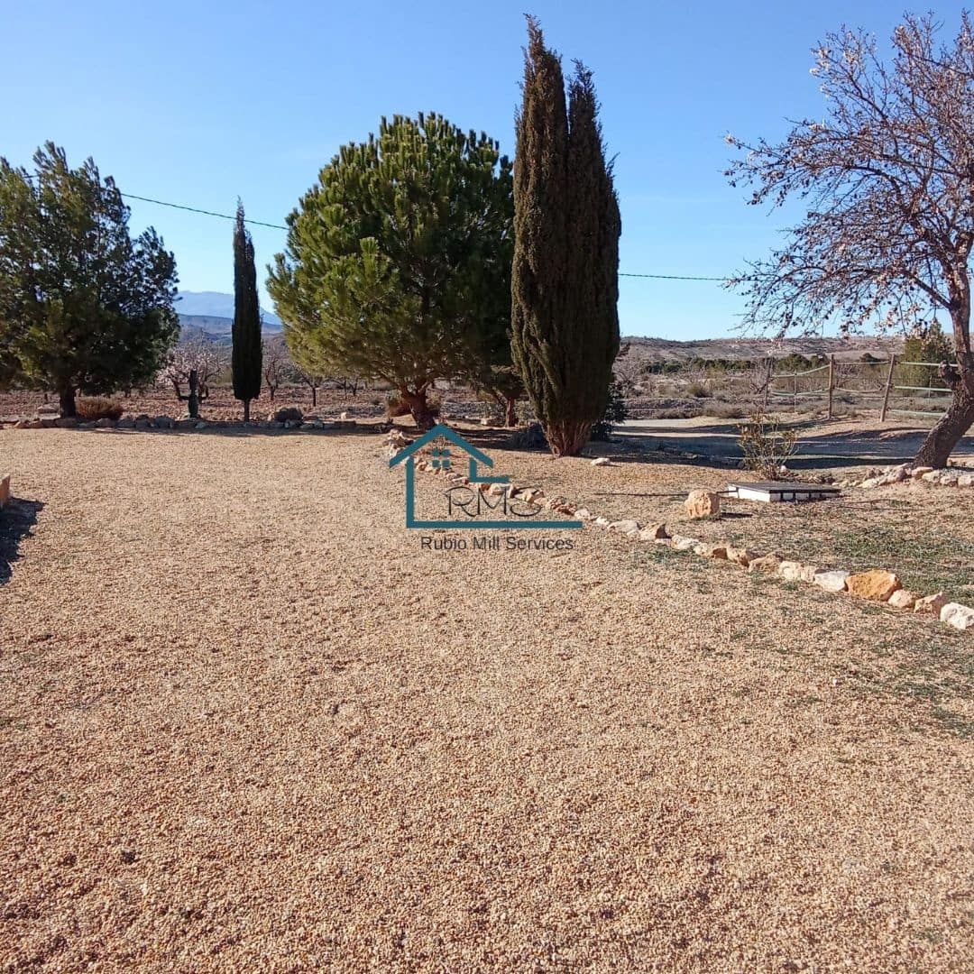 4 soveværelse Villa til salg i Seron med swimmingpool garage - € 374.995 (Ref: 8800545)