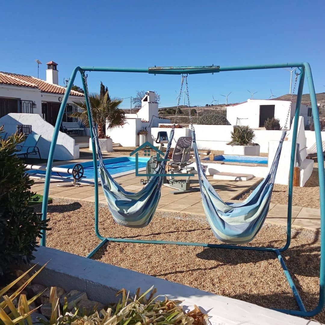 4 soveværelse Villa til salg i Seron med swimmingpool garage - € 374.995 (Ref: 8800545)