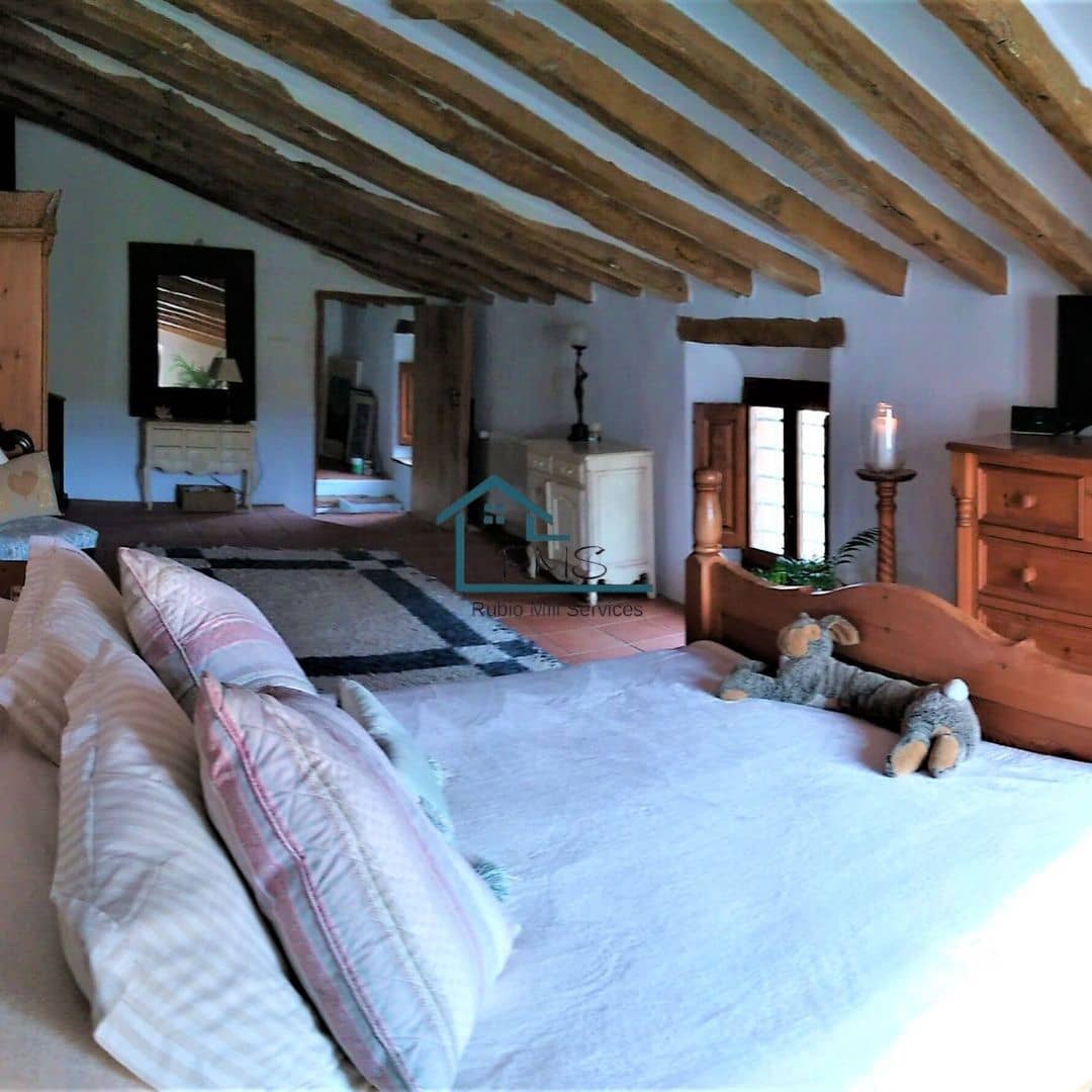 7 soveværelse Finca/Landehus til salg i Velez-Blanco med swimmingpool garage - € 695.000 (Ref: 8803141)