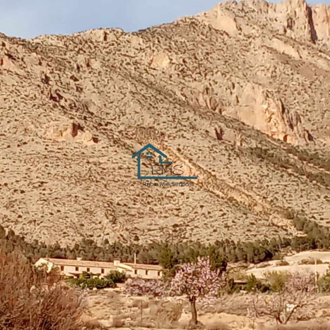 7 soveværelse Finca/Landehus til salg i Velez-Blanco med swimmingpool garage - € 695.000 (Ref: 8803141)