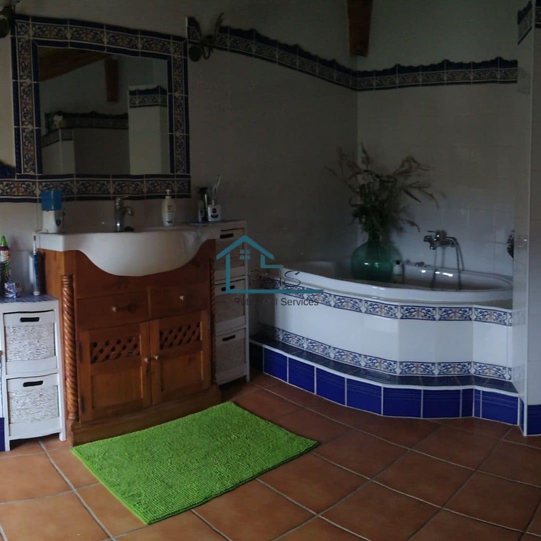 7 soveværelse Finca/Landehus til salg i Velez-Blanco med swimmingpool garage - € 695.000 (Ref: 8803141)