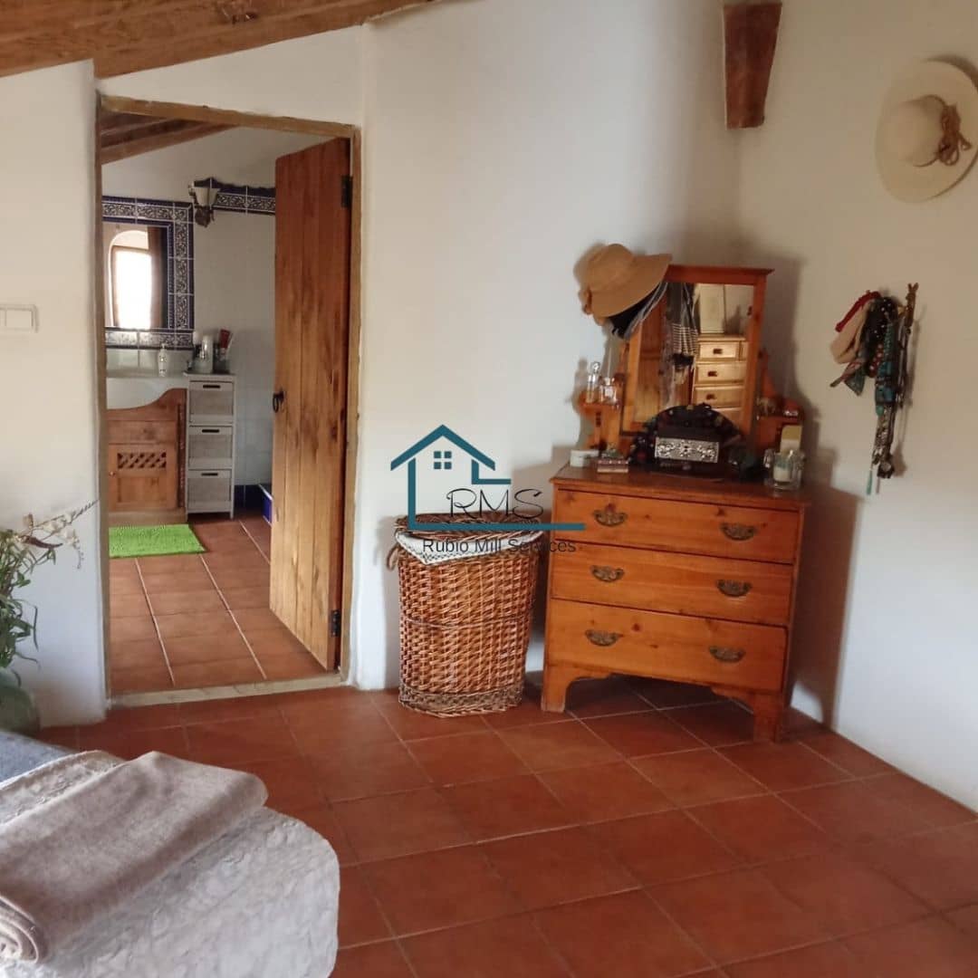 7 soveværelse Finca/Landehus til salg i Velez-Blanco med swimmingpool garage - € 695.000 (Ref: 8803141)