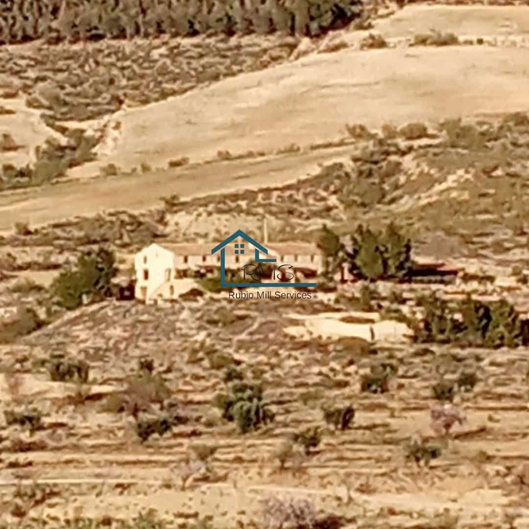 7 soveværelse Finca/Landehus til salg i Velez-Blanco med swimmingpool garage - € 695.000 (Ref: 8803141)