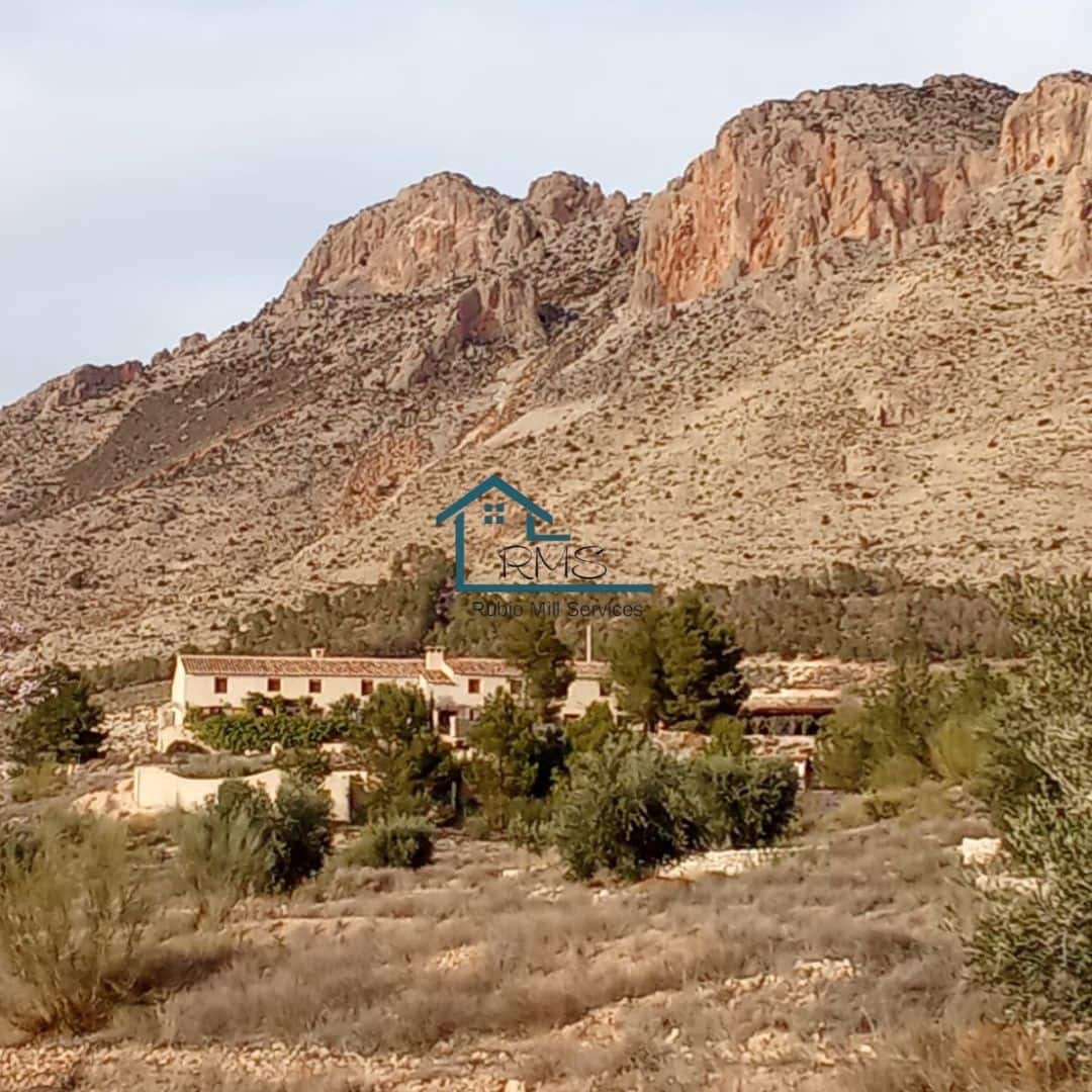 7 soveværelse Finca/Landehus til salg i Velez-Blanco med swimmingpool garage - € 695.000 (Ref: 8803141)