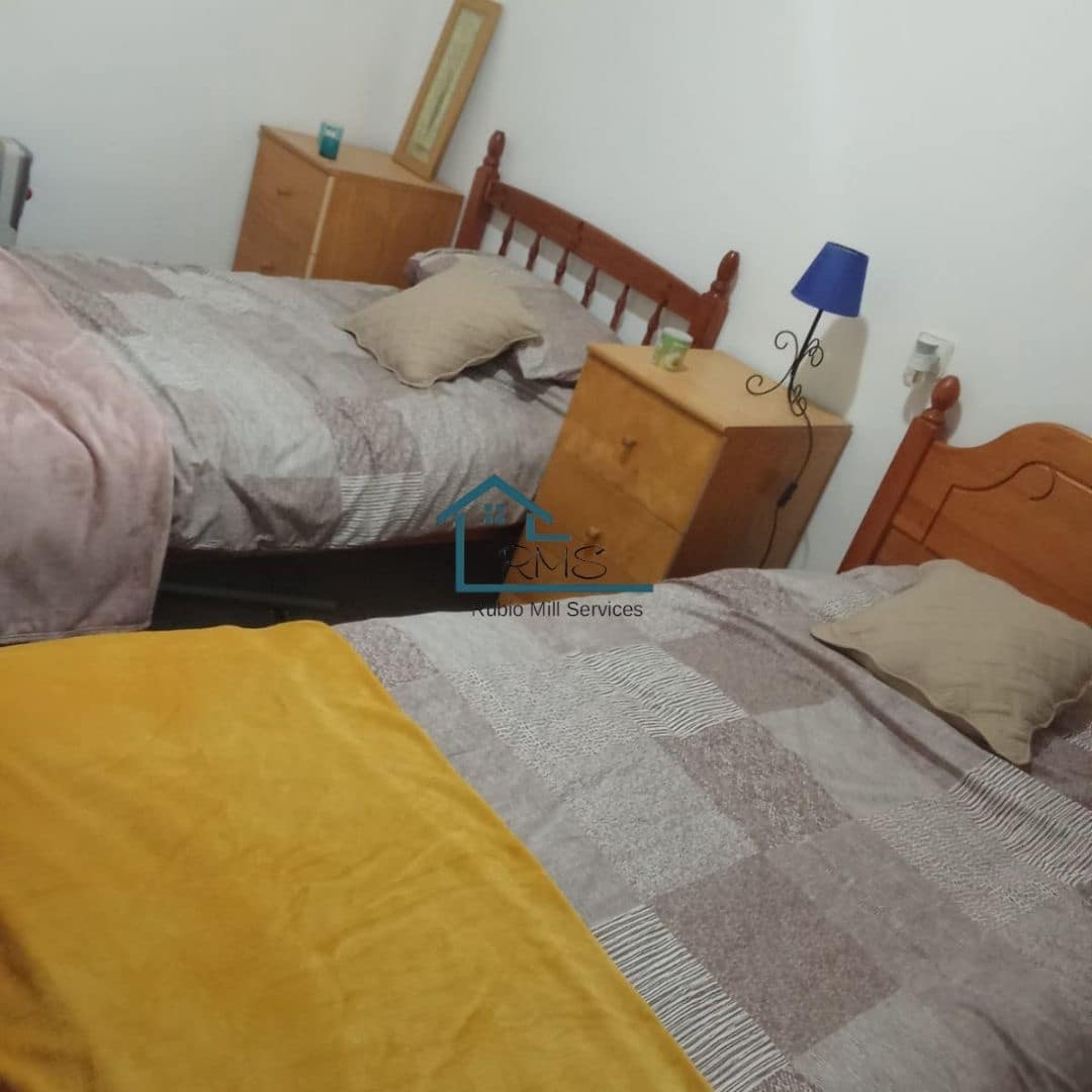 5 soveværelse Rækkehus til salg i El Contador med swimmingpool - € 90.000 (Ref: 8857820)