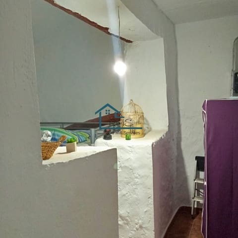 5 makuuhuone Rivitalo myytävänä paikassa El Contador, Chirivel mukana uima-altaan - 90 000 € (Ref: 8857820)