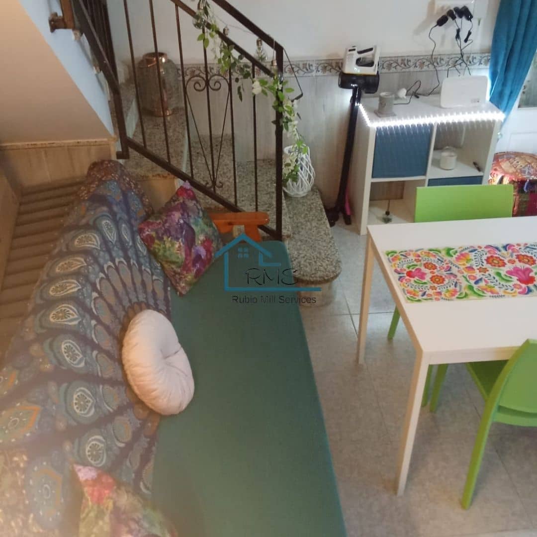 5 soveværelse Rækkehus til salg i El Contador med swimmingpool - € 90.000 (Ref: 8857820)